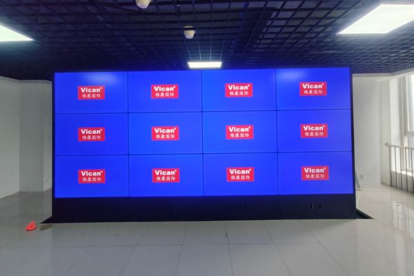 維康國際|液晶拼接屏創(chuàng)新展示，引領(lǐng)新時代商顯潮流