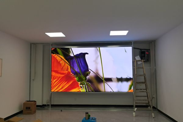 LED透明屏和LED顯示屏的區(qū)別？